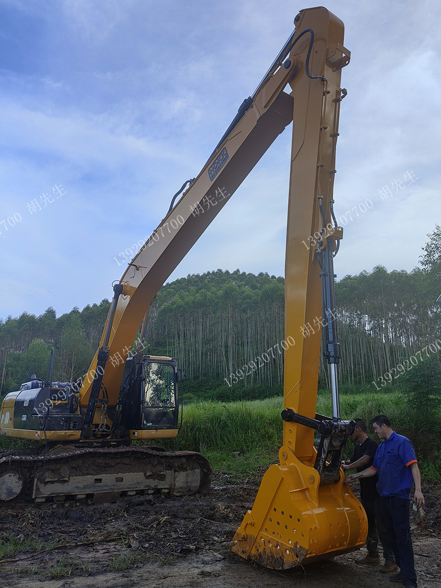 1693296227124445.jpg CAT336-JCB-20230829-F-02.jpg